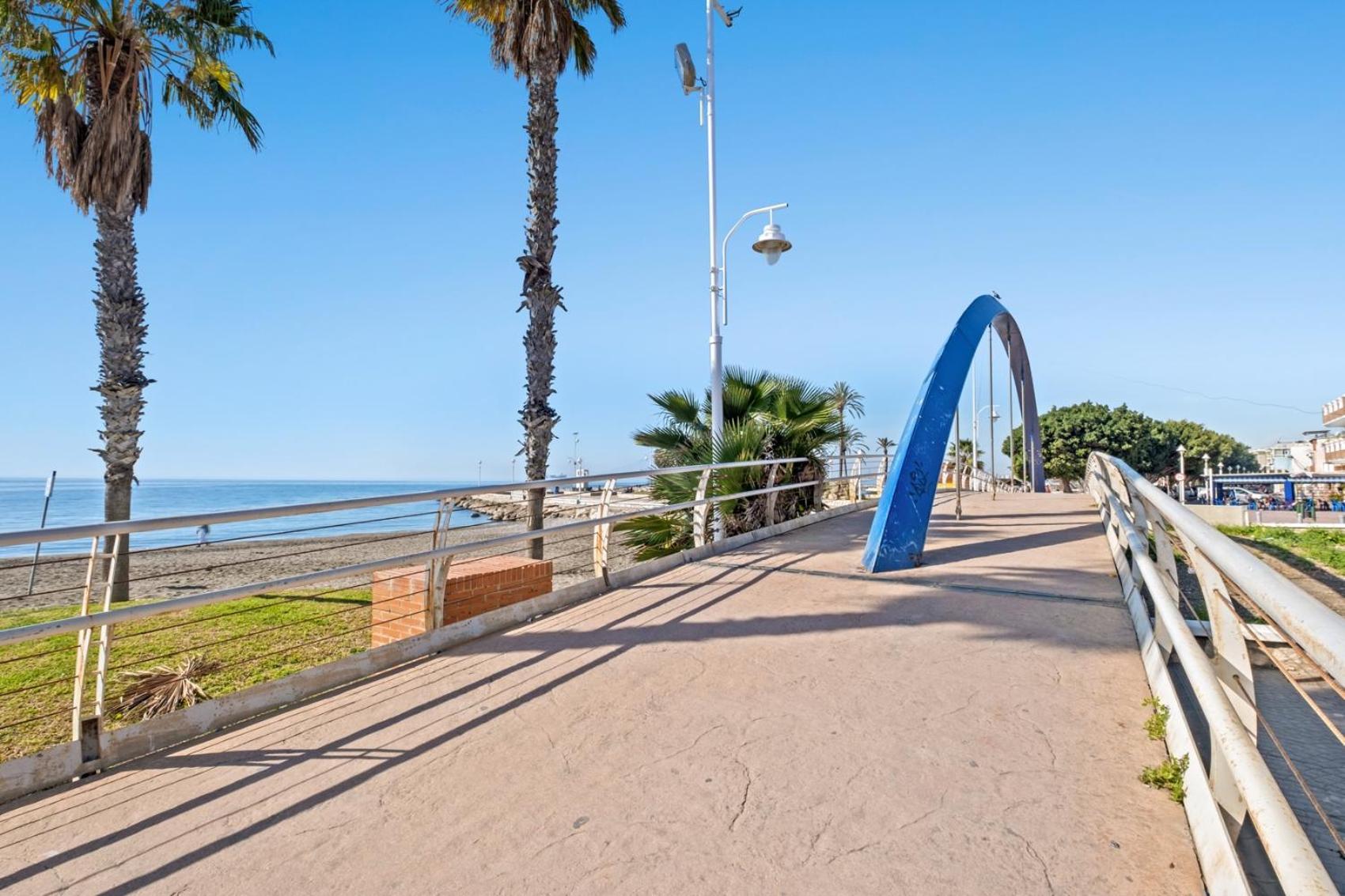 Apartamento Frente A La Playa มาลากา ภายนอก รูปภาพ